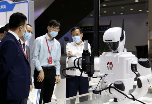 墨影科技移動協作機器人亮相CIEP，信息技術咨詢服務預演未來工廠新圖景